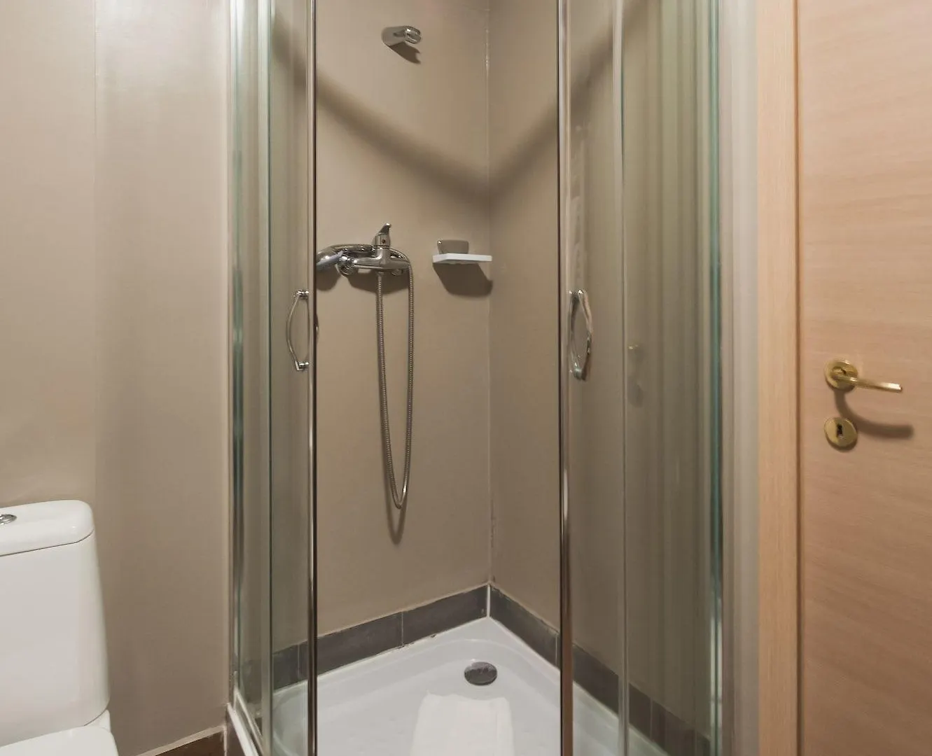 Hotel Hemingway Residence Bucharest 3*,