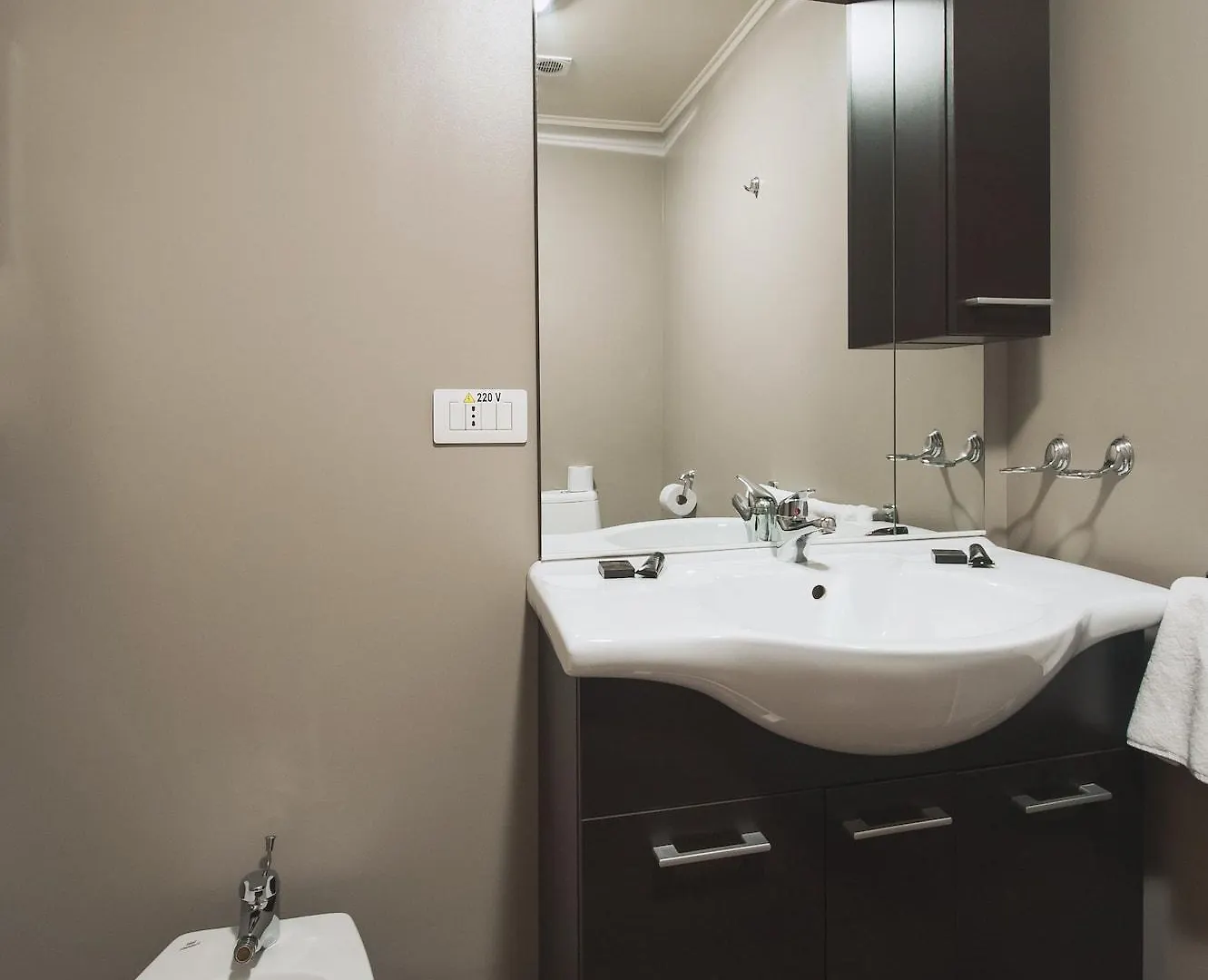 ***  Hotel Hemingway Residence Bucharest Romania