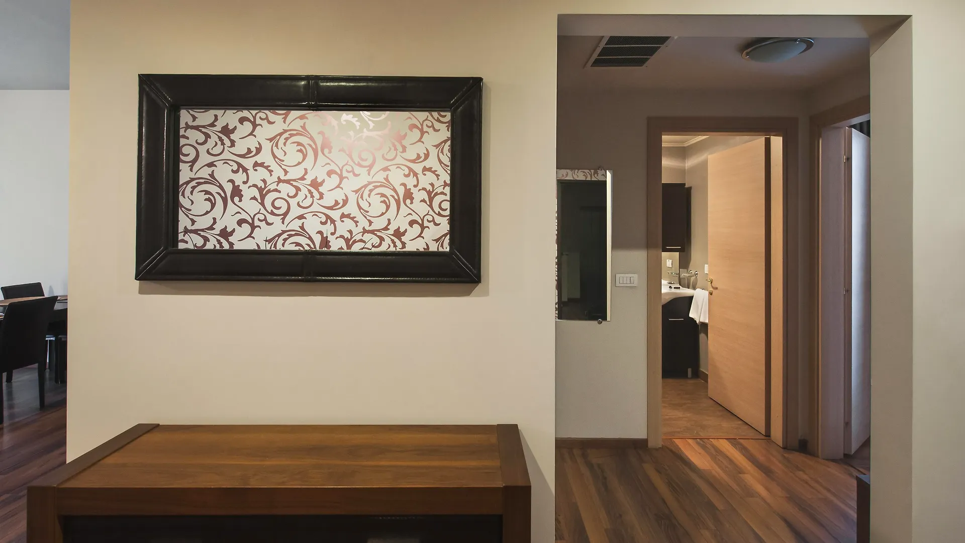 Hotel Hemingway Residence Bucharest