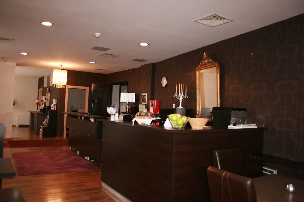 Hotel Hemingway Residence Bucharest 3*,  Romania