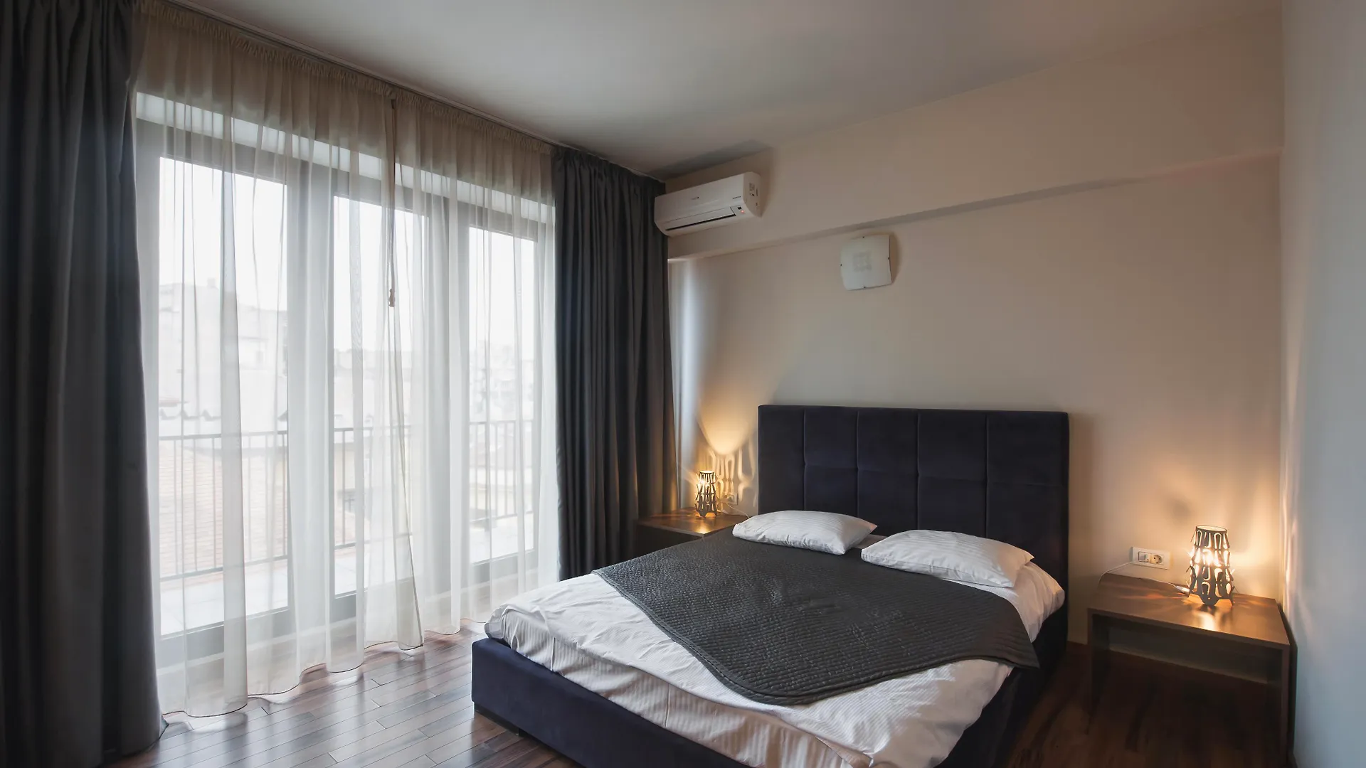 Hotel Hemingway Residence Bucureşti 3*,
