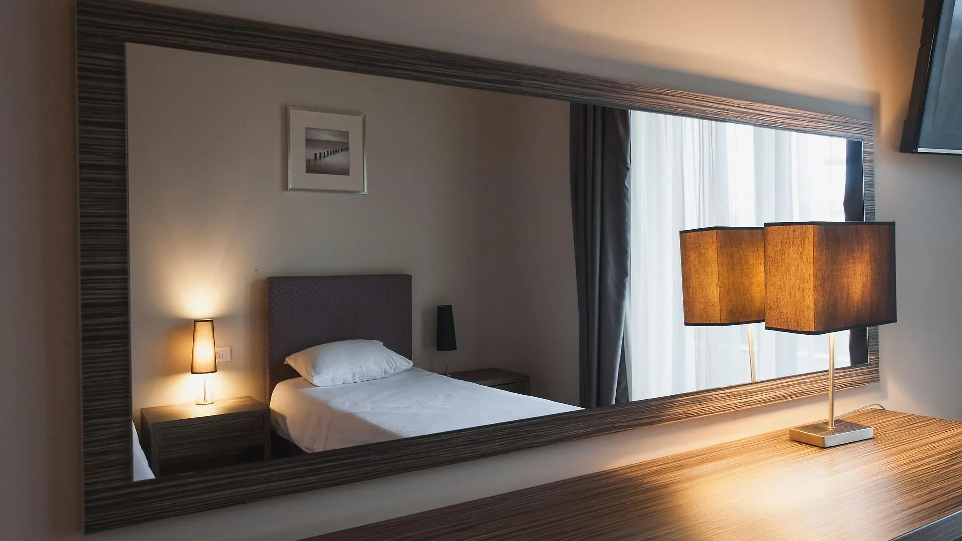 Hotel Hemingway Residence Βουκουρέστι