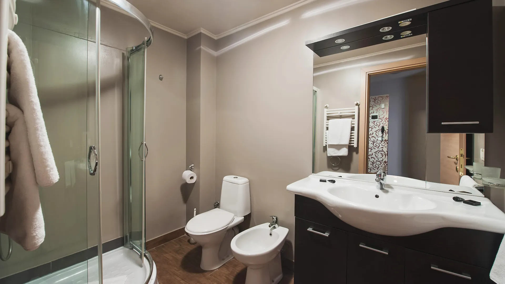 Hotel Hemingway Residence Βουκουρέστι